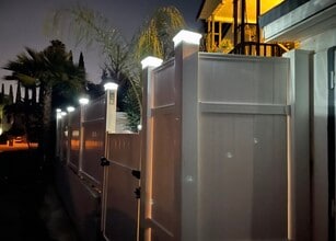 1058 W 6th St in San Pedro, CA - Foto de edificio - Building Photo