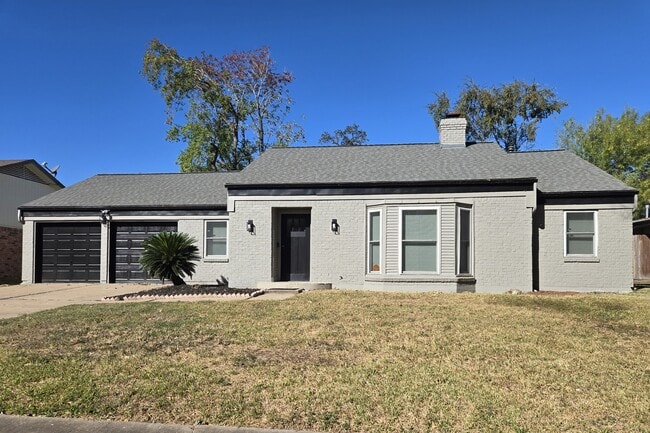 property at 8822 Rowan Ln