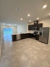 110 Violet Vine Ln in Oviedo, FL - Building Photo - Building Photo