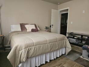 1483 Dorothy Ave in Las Vegas, NV - Building Photo - Building Photo