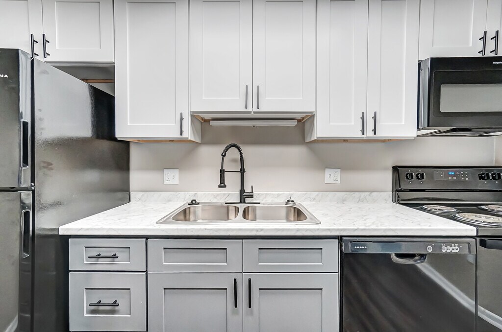 Poplar Ridge Apartments in Fort Wayne, IN