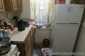 137 Park Dr, Unit 9 in Boston, MA - Building Photo - Building Photo