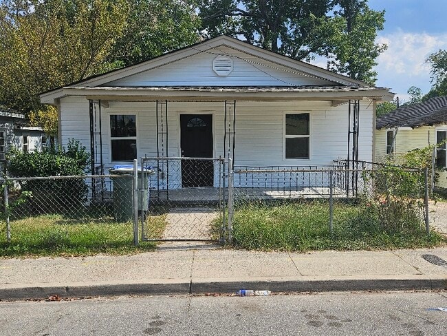 property at 2420 Elmwood Ave
