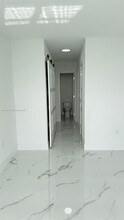 16850 S Glades Dr in North Miami Beach, FL - Building Photo - Building Photo