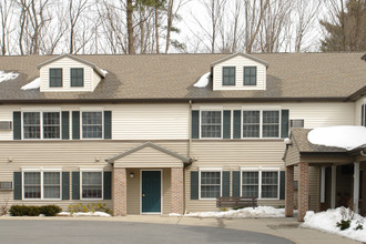 Marina Woods Apartments in Clifton Park, NY - Building Photo - Building Photo