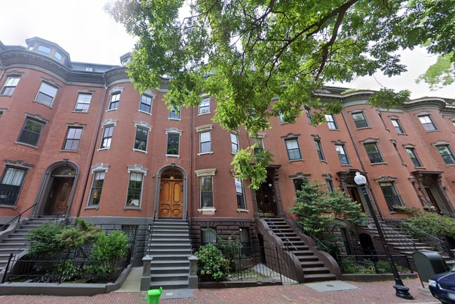 property at 25 Worcester Sq