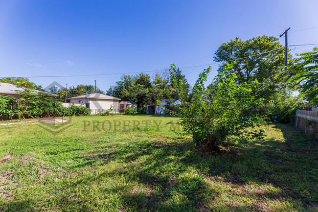 3210 S Bonn St in Wichita, KS - Building Photo - Building Photo