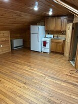 165 Wiscasset Rd in Pittston, ME - Building Photo