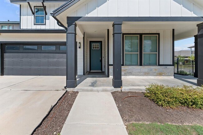 8420 Hubble Walk in Austin, TX - Building Photo - Building Photo