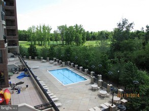 485 Harbor Side St-Unit -412 in Woodbridge, VA - Building Photo - Building Photo