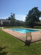 112 5th Ave in Shalimar, FL - Building Photo - Building Photo