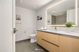 1808 Minor Ave, Unit 1702 in Seattle, WA - Building Photo - Building Photo