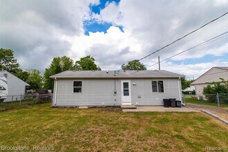 59063 1st in New Haven, MI - Building Photo - Building Photo