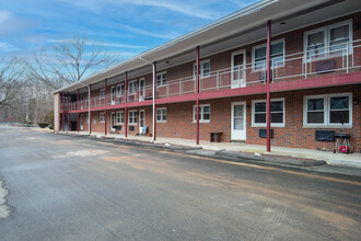 Liberty Brook Estates in Clinton, CT - Building Photo - Building Photo