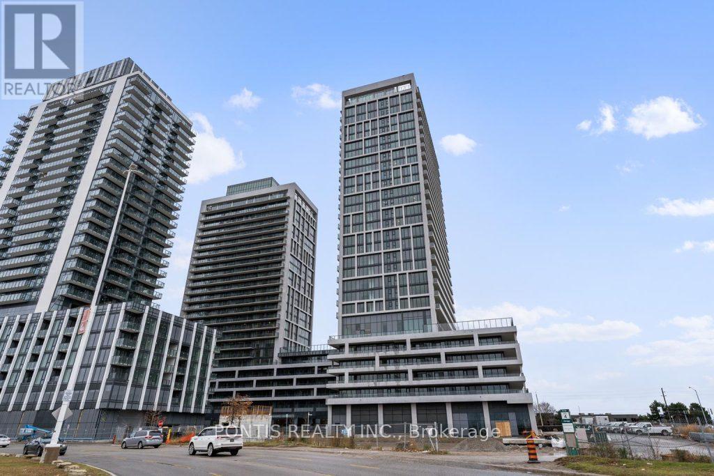 8960 Jane St in Vaughan, ON - Building Photo