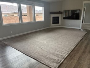 3881 Harmony Way in Santa Clara, UT - Building Photo - Building Photo