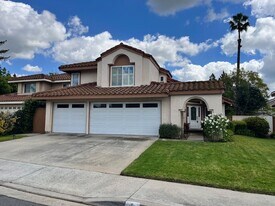 8 Camellia in Rancho Santa Margarita, CA - Building Photo