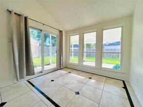 7406 Camporee Ln in Houston, TX - Building Photo - Building Photo