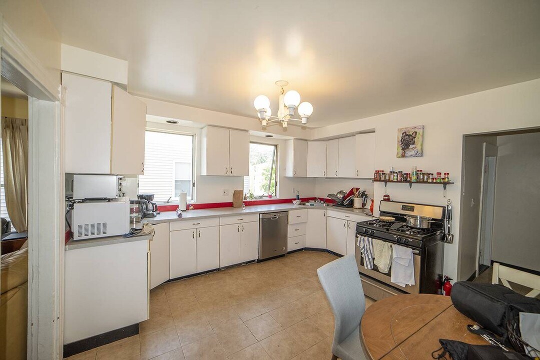 39 Gorham St in Somerville, MA - Building Photo