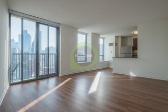 501 N Kingsbury St in Chicago, IL - Building Photo - Building Photo