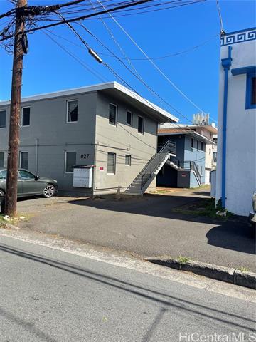 property at 927 Hausten St