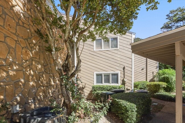 3108 Ironwood Dr in Tallahassee, FL - Building Photo - Building Photo