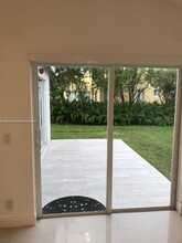 4390 Dogwood Cir in Weston, FL - Building Photo - Building Photo