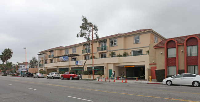 The Colorado Villas in Glendale, CA - Foto de edificio - Building Photo