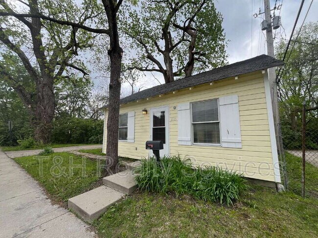 1115 E North St in Indianapolis, IN - Building Photo - Building Photo