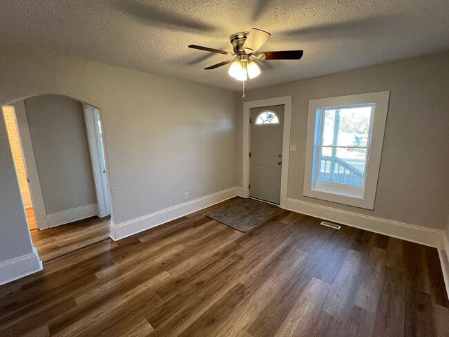 408 Meredith St in High Point, NC - Building Photo - Building Photo