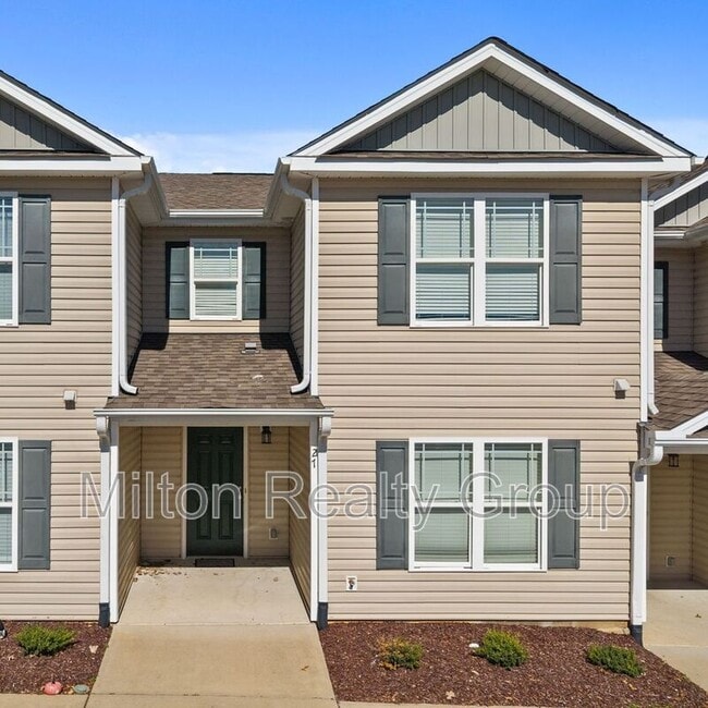 property at 27 River Stancil Dr