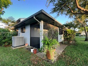 1533 Gabriel St in Hollywood, FL - Building Photo - Building Photo