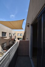 21306 Parthenia St, Unit 205 in Los Angeles, CA - Building Photo - Building Photo