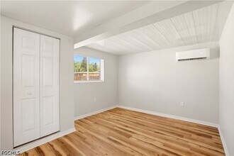 1640 Daniels Dr in North Fort Myers, FL - Building Photo - Building Photo