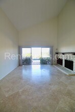 10258 Grayfox Dr in San Diego, CA - Building Photo - Building Photo
