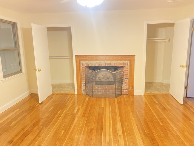 17 Bryant St, Unit 3 in Salem, MA - Building Photo - Building Photo