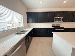 10399 ARBOR RIDGE St in Las Vegas, NV - Foto de edificio - Building Photo