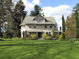 400 NE 62nd Ave in Portland, OR - Building Photo