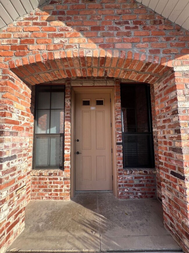 20-30 E Southampton Dr in Columbia, MO - Building Photo - Building Photo