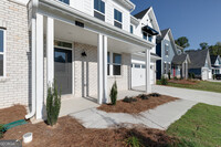 196 Catalpa Grv in Braselton, GA - Building Photo - Building Photo