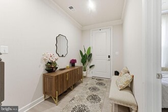 2818 Dart Dr in Alexandria, VA - Foto de edificio - Building Photo