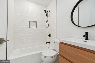 673 N Preston St in Philadelphia, PA - Building Photo - Building Photo