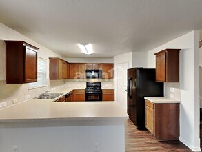 3123 Candleside Dr in San Antonio, TX - Building Photo - Building Photo