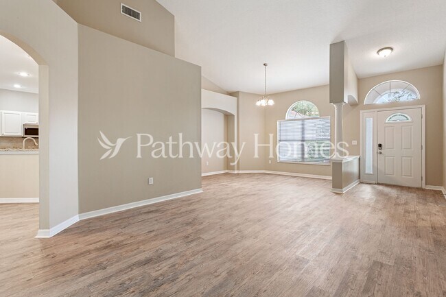 10217 Newington Pl in Tampa, FL - Building Photo - Building Photo