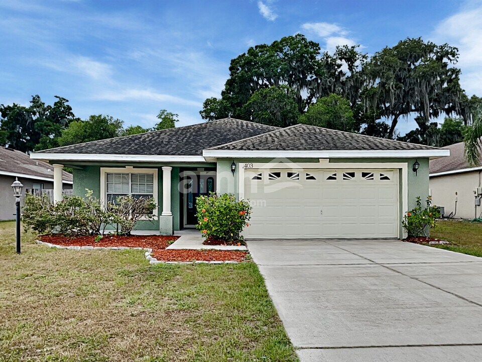 403 Lisa Ann Ct in Plant City, FL - Building Photo