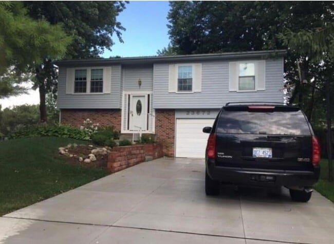 property at 23672 Londonderry Dr