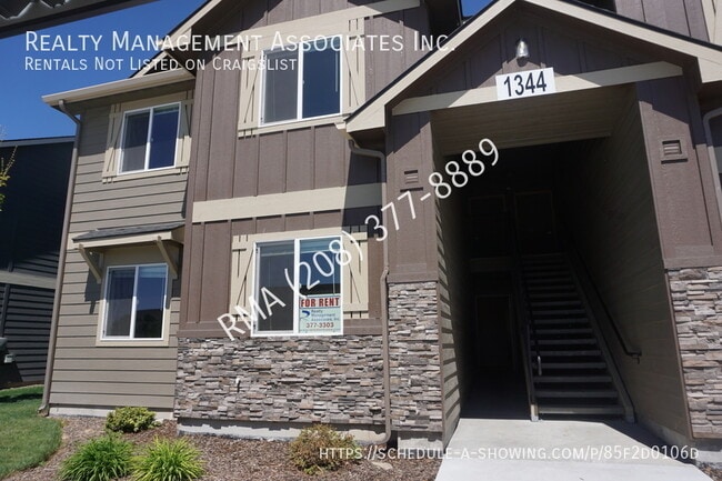 property at 1344 S Edgewater Cir