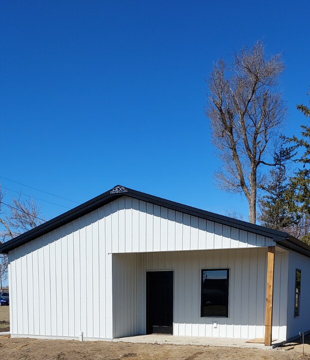 302 E Cleveland Ave in Zearing, IA - Building Photo