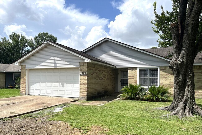 property at 1907 Aldates Dr