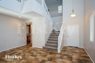 6405 Jacobville Ct in Las Vegas, NV - Foto de edificio - Building Photo